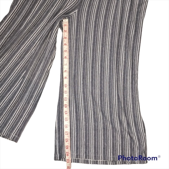 A.N.A. Cropped Wide Leg Sleeveless Jumper Romper Sz 1X Blue Striped Pockets - Picture 9 of 11